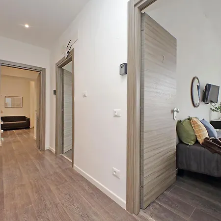 St Peter Giant Apartament Rzym