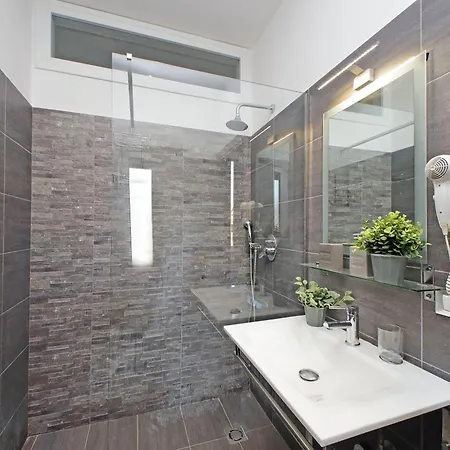 St Peter Giant Apartament Rzym